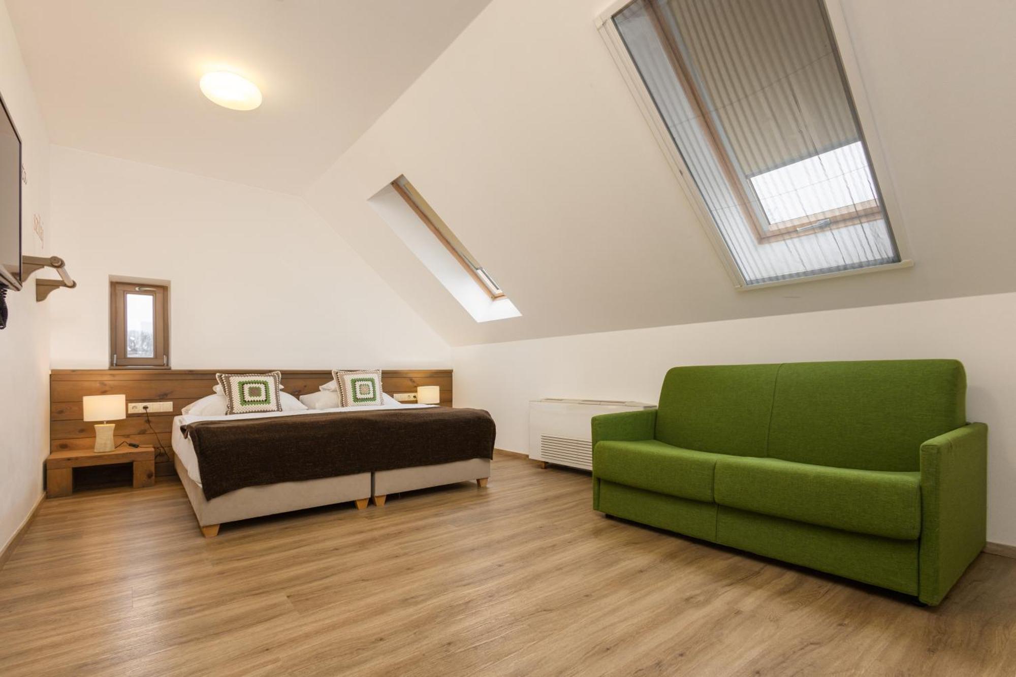 Vadkert Major Hotel Sárvár Екстериор снимка