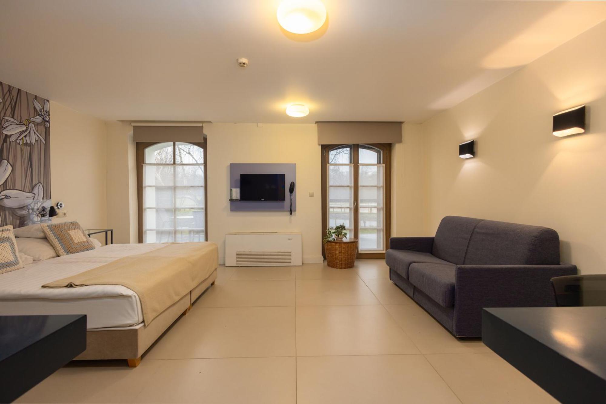 Vadkert Major Hotel Sárvár Екстериор снимка