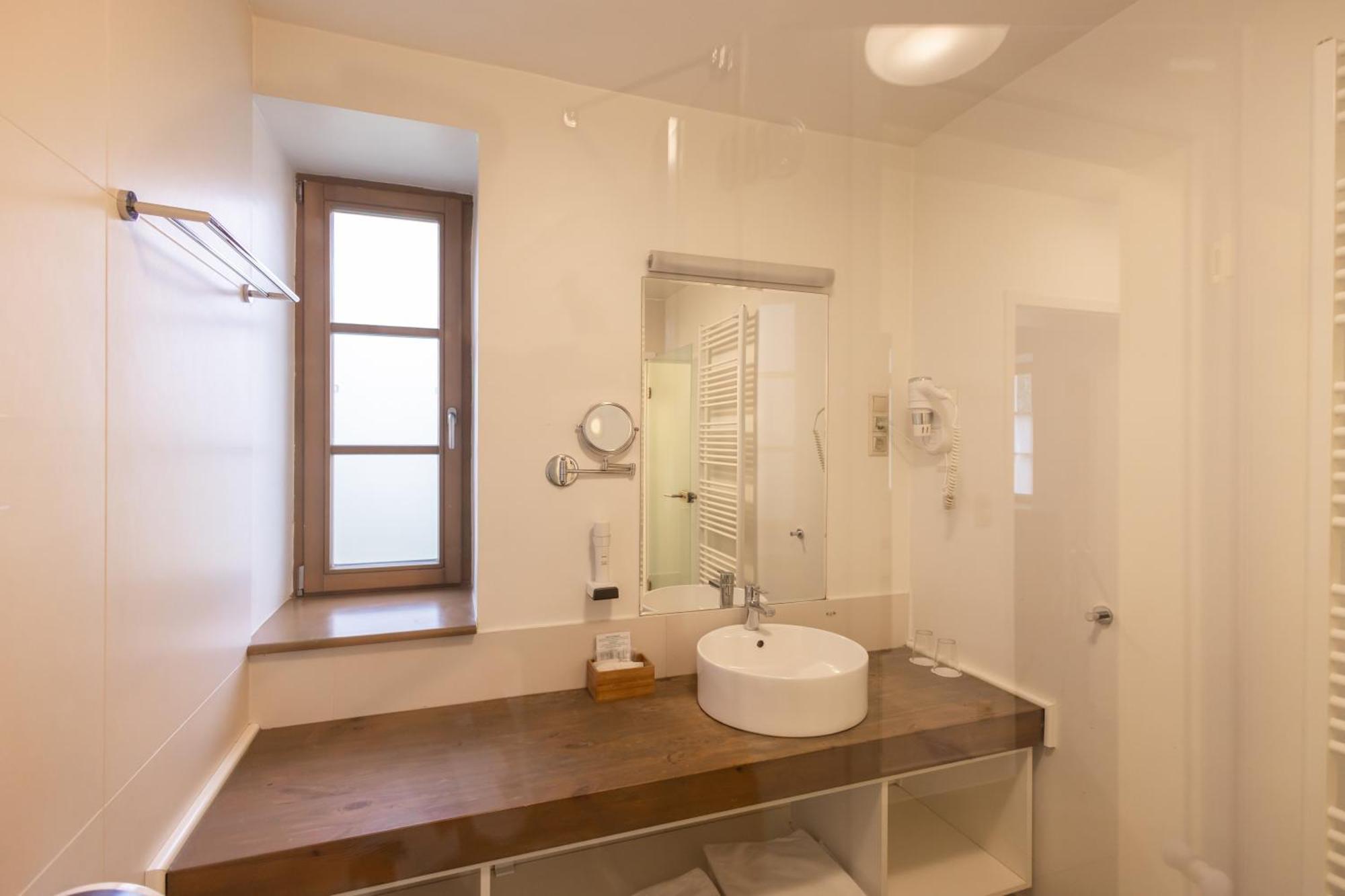 Vadkert Major Hotel Sárvár Екстериор снимка