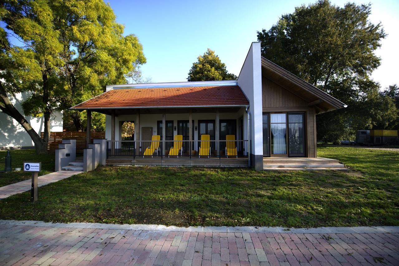Vadkert Major Hotel Sárvár Екстериор снимка